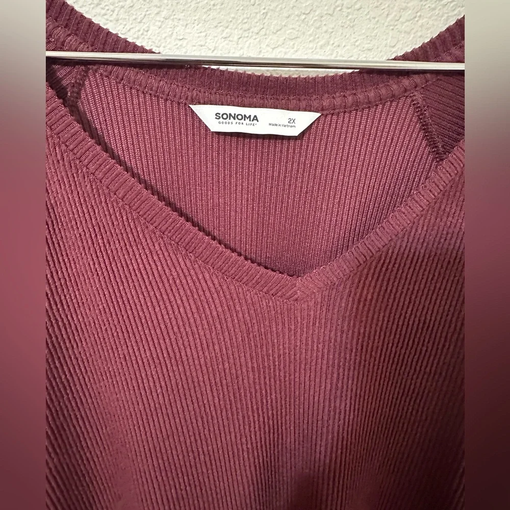 EUC SONOMA Burgundy Long Sleeve V-Neck Tunic Sweater - Picture 5 of 9
